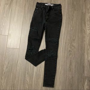 Brandy Melville Ripped Cropped Skinny Jeans